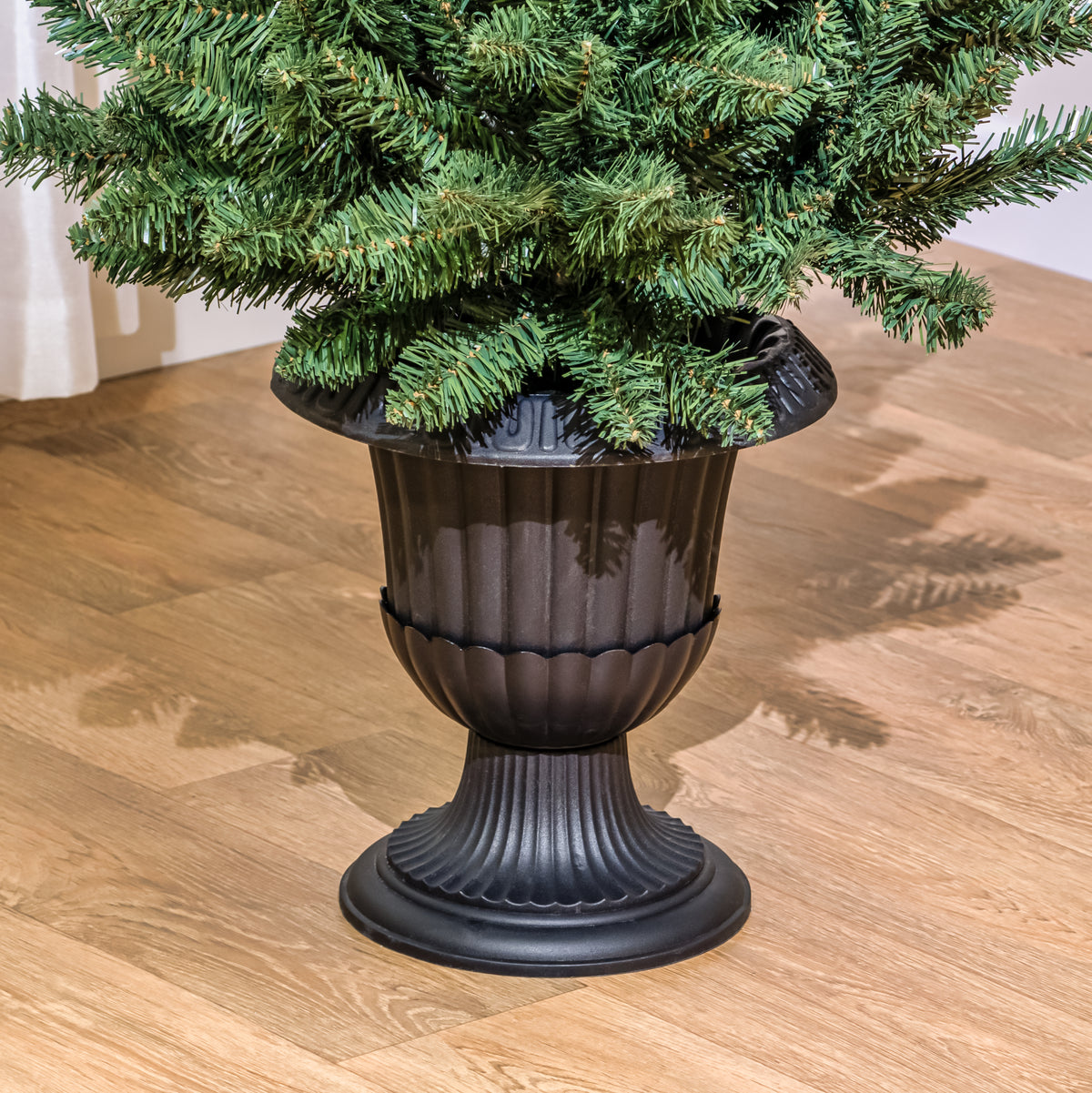 4ft - 5ft Potted Belgravia Spruce PE Artificial Christmas Tree