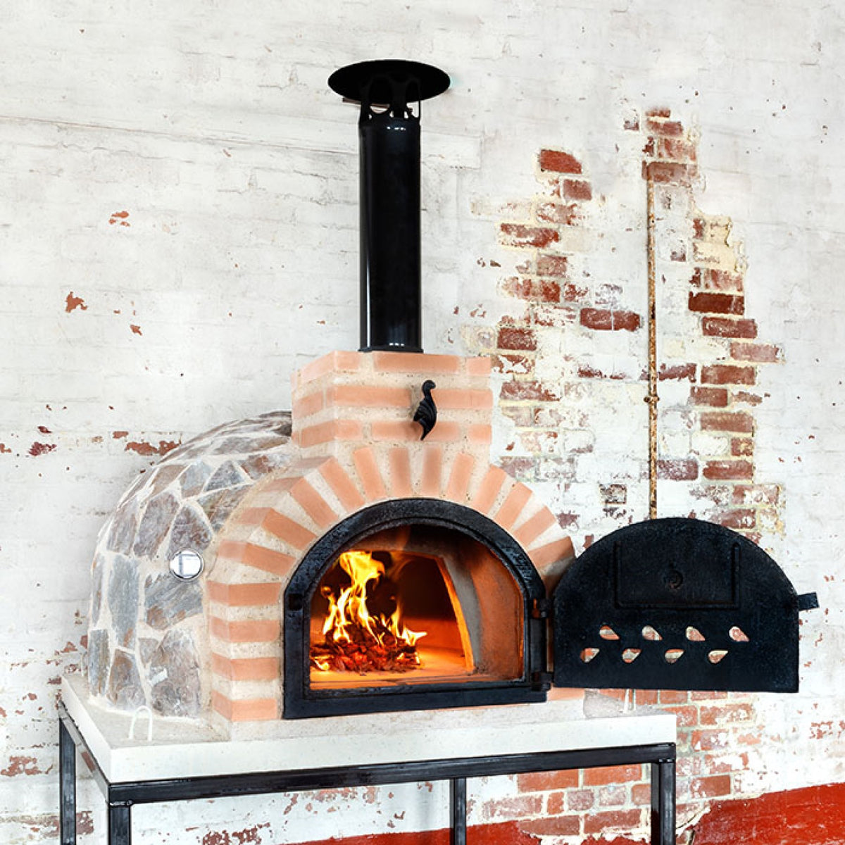 Fuego Stone 80 Outdoor Wood Fired Pizza Oven