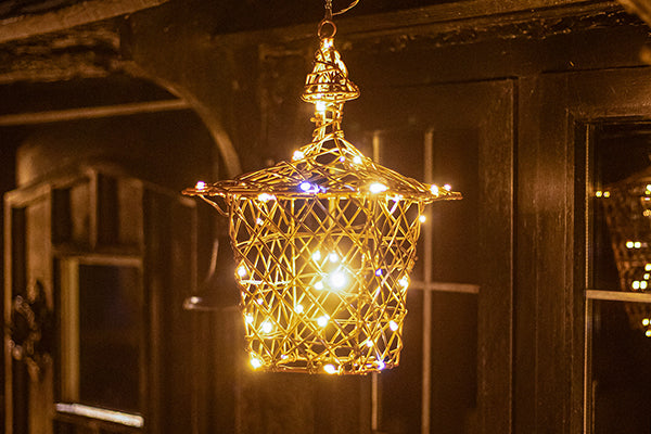 Outdoor Christmas Lamps and Lanterns