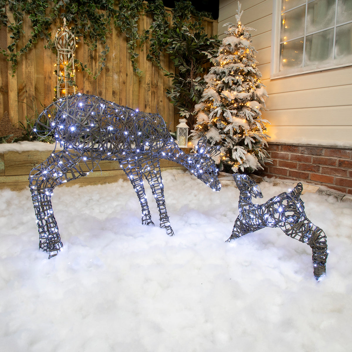 Christmas Reindeer Lights - 1M Grey Wicker Light Up Mother &amp; Baby with 250 White LEDs