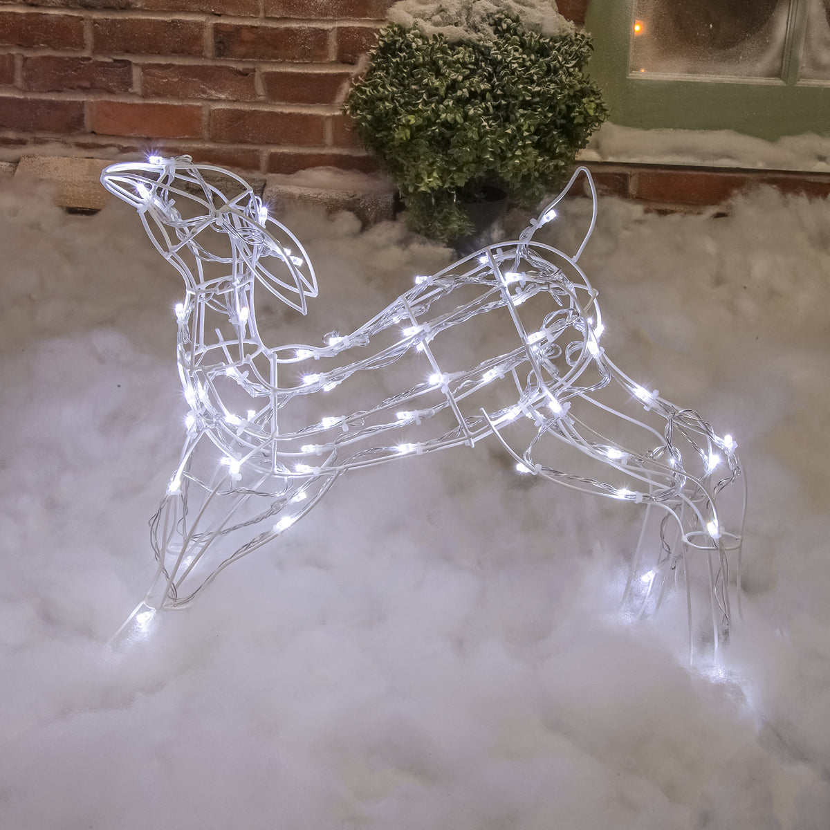 Pre-Lit Christmas Reindeer - 1M White Wire Light Up Mother &amp; Baby with 250 White LEDs