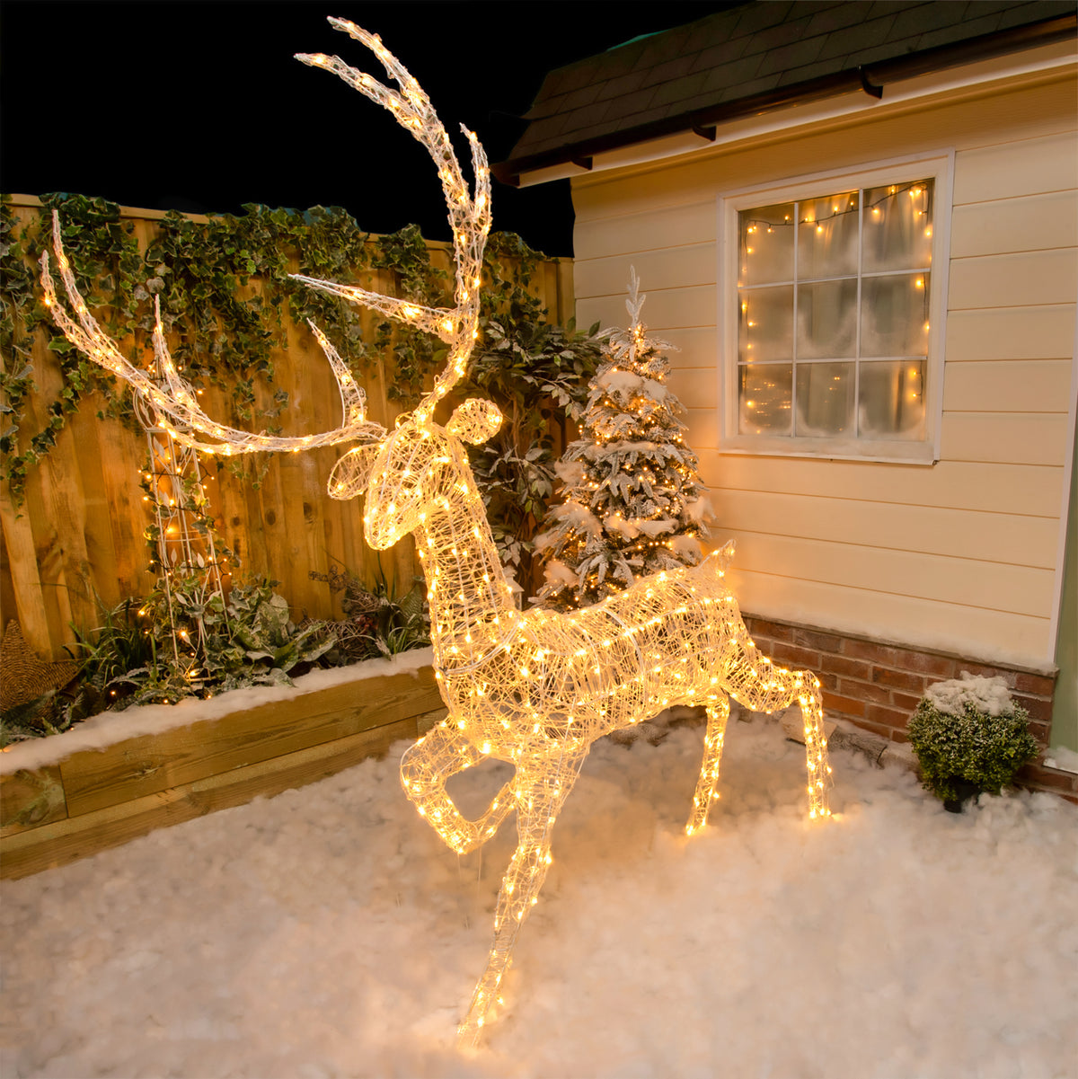 Christmas Reindeer Light - 2M Soft Acrylic Light Up Grand Stag with 350 White LEDs