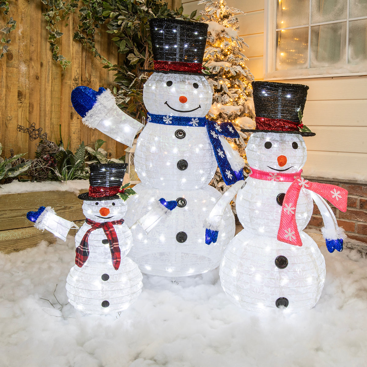 Set of 3 Pop-Up Light Up Christmas Snowman Family with 270 White Twinkling LEDs