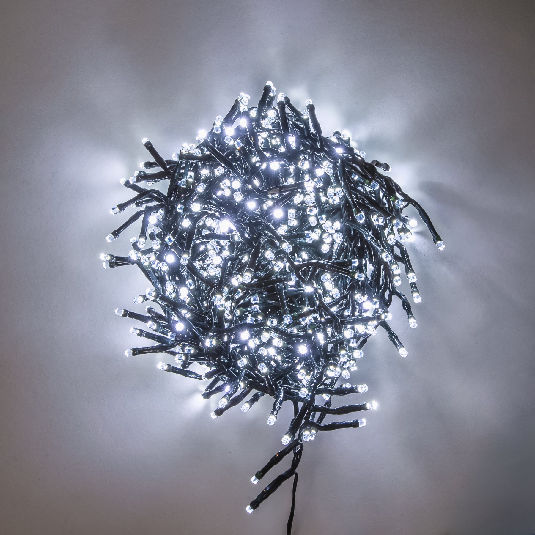 White LED Multi-Function Christmas Cluster Lights - 720 & 2000 - Garden ...