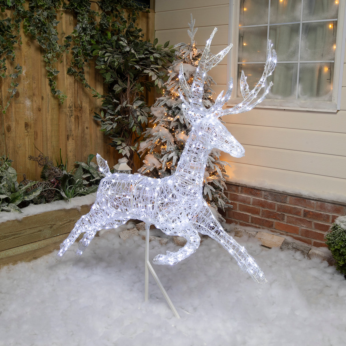 Pre-Lit Christmas Reindeer - 1.5M Soft Acrylic Light Up Flying Stag with 330 White LEDs