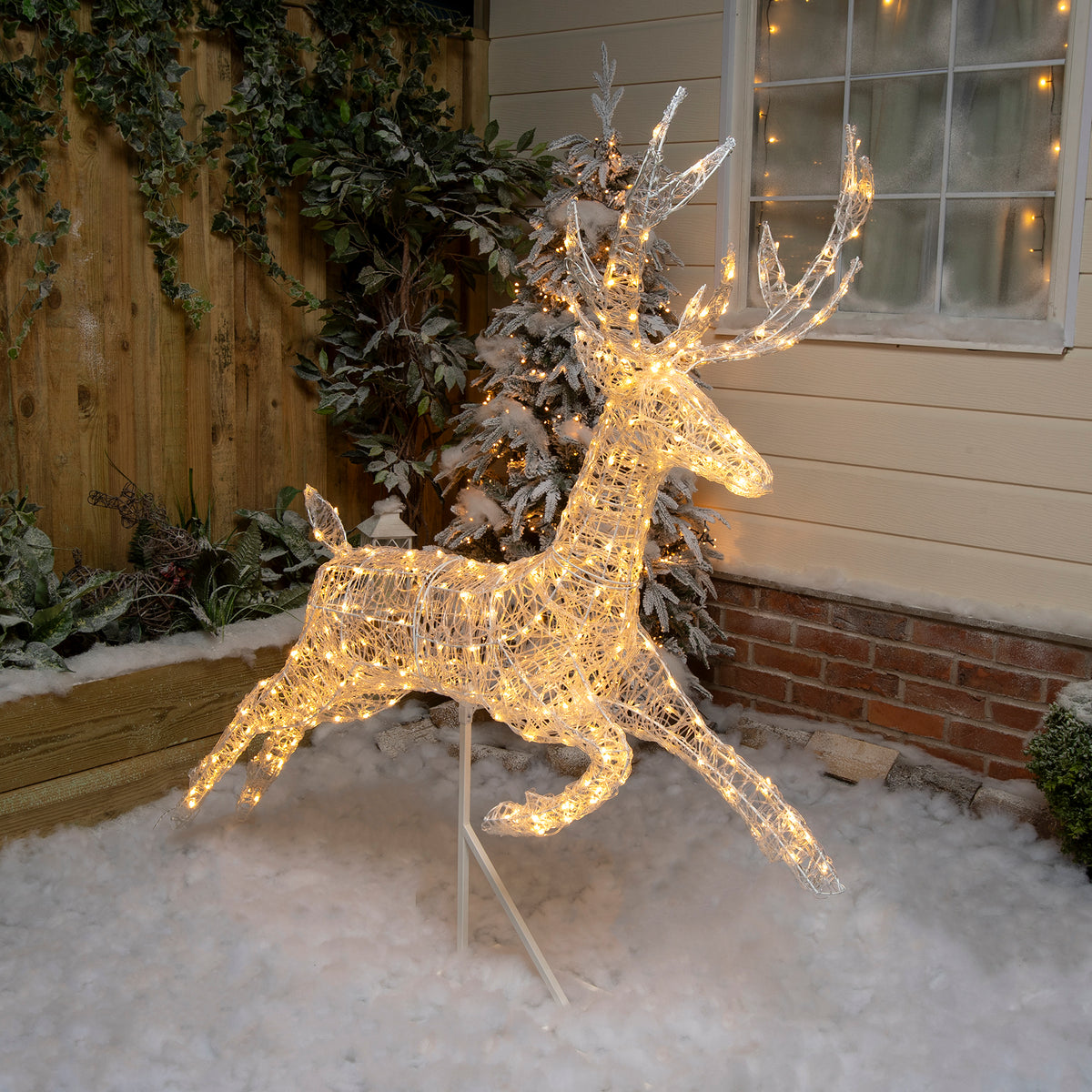 Pre-Lit Christmas Reindeer - 1.5M Soft Acrylic Light Up Flying Stag with 330 White LEDs