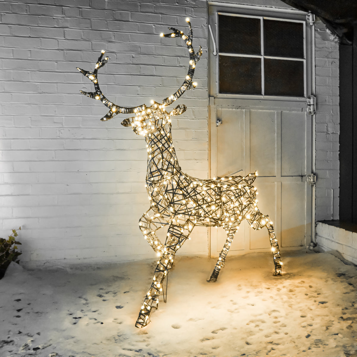 Christmas Reindeer Light - 1.4M Grey Weave Outdoor Light Up Stag with 330 White LEDs
