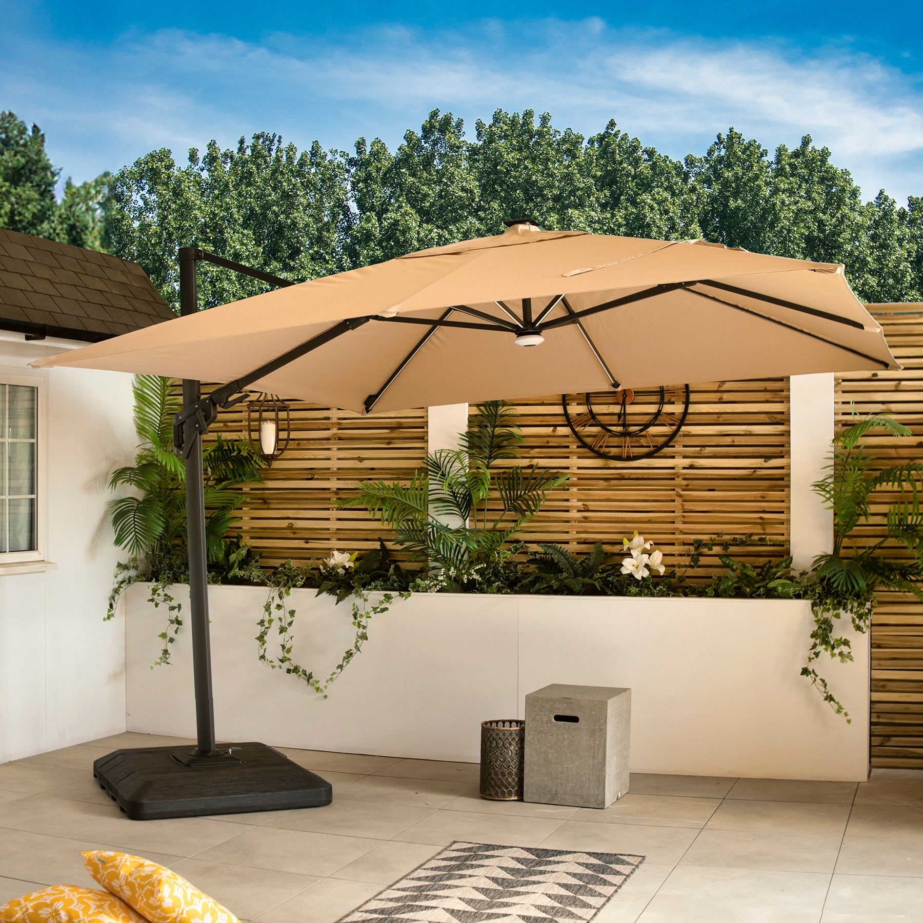 Bracken Outdoors Napoli Sand 3m x 3m Square Cantilever Parasol With LE