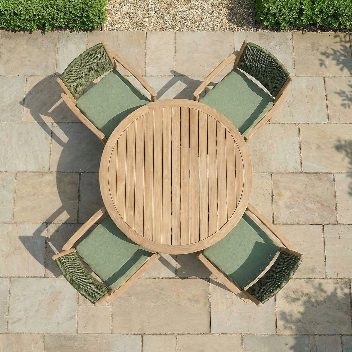 Bracken Outdoors Tetbury Acacia Wood and Rope 4 Seat Round Dining Set