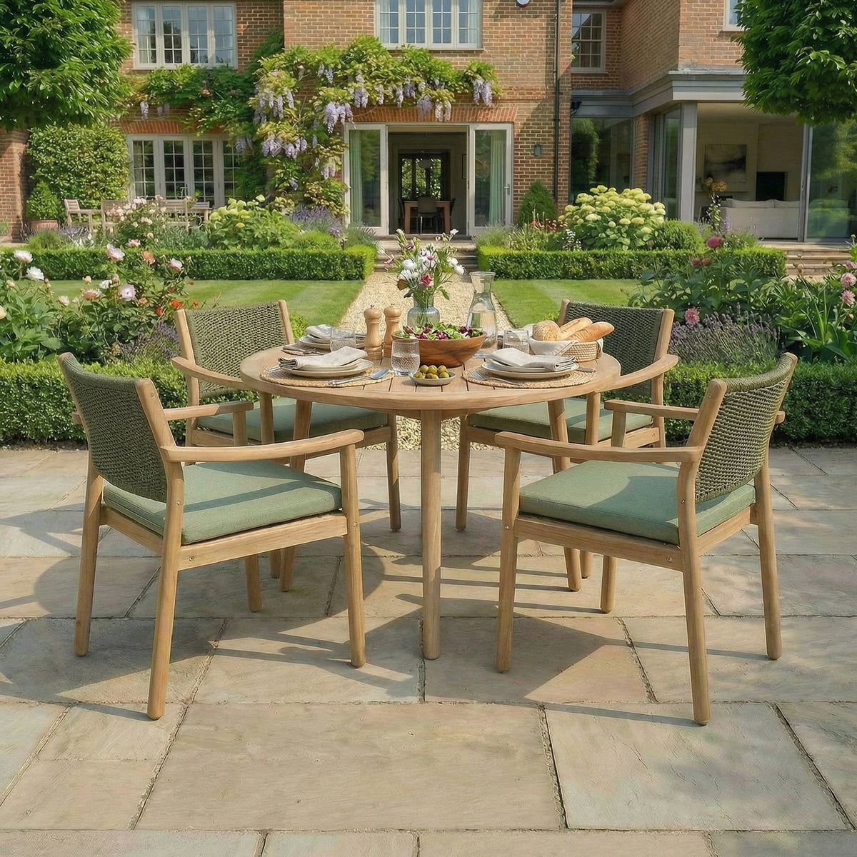 Bracken Outdoors Tetbury Acacia Wood and Rope 4 Seat Round Dining Set
