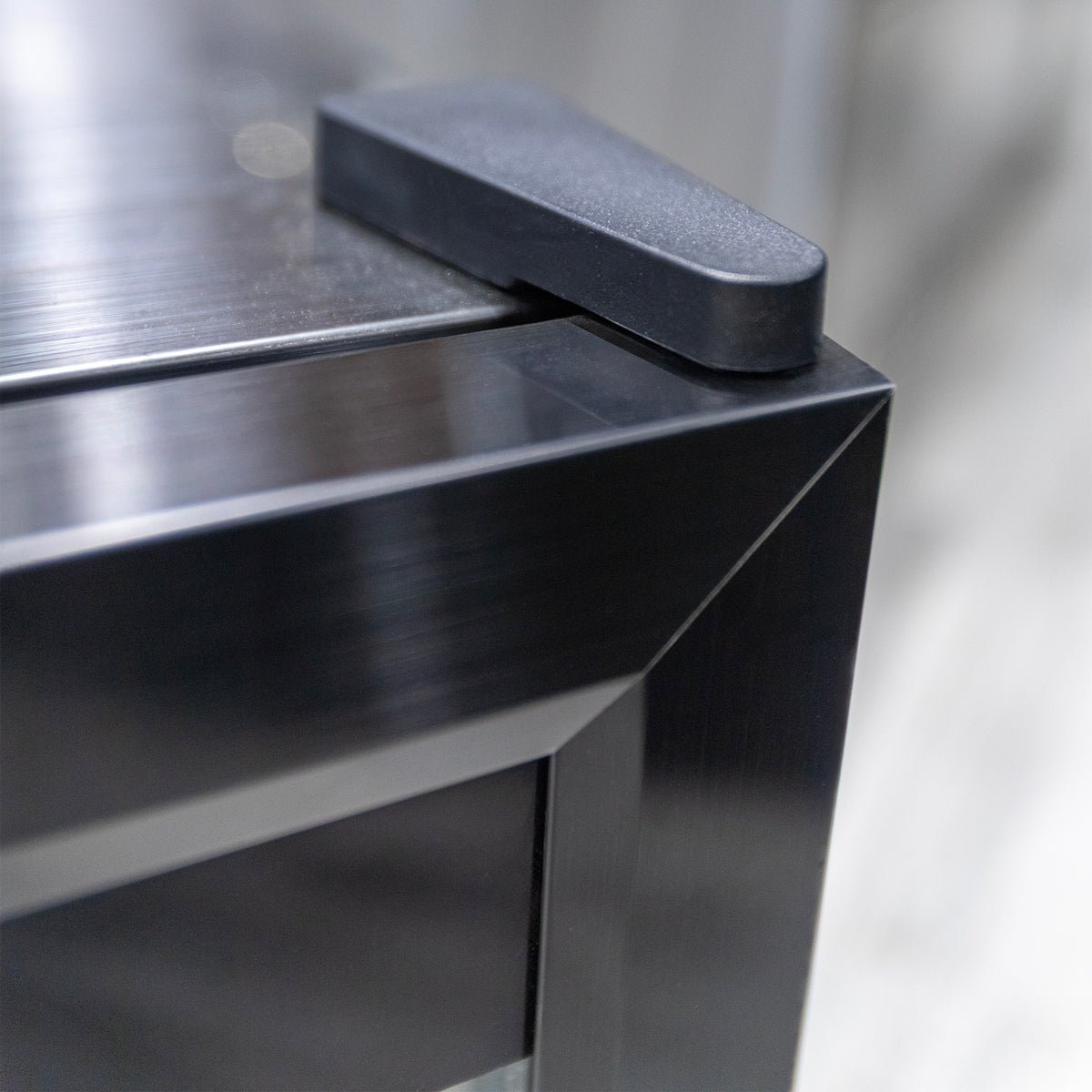 Draco Grills Outdoor Kitchen Black Stainless Steel Build-In Single Right Hand 60L Fridge