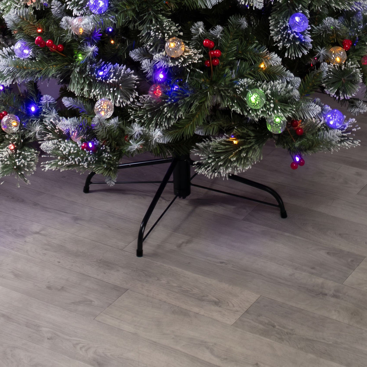 Beaumont Artificial Pre-Lit Frosty PVC Mixed Christmas Tree 6.5FT, 7.5FT