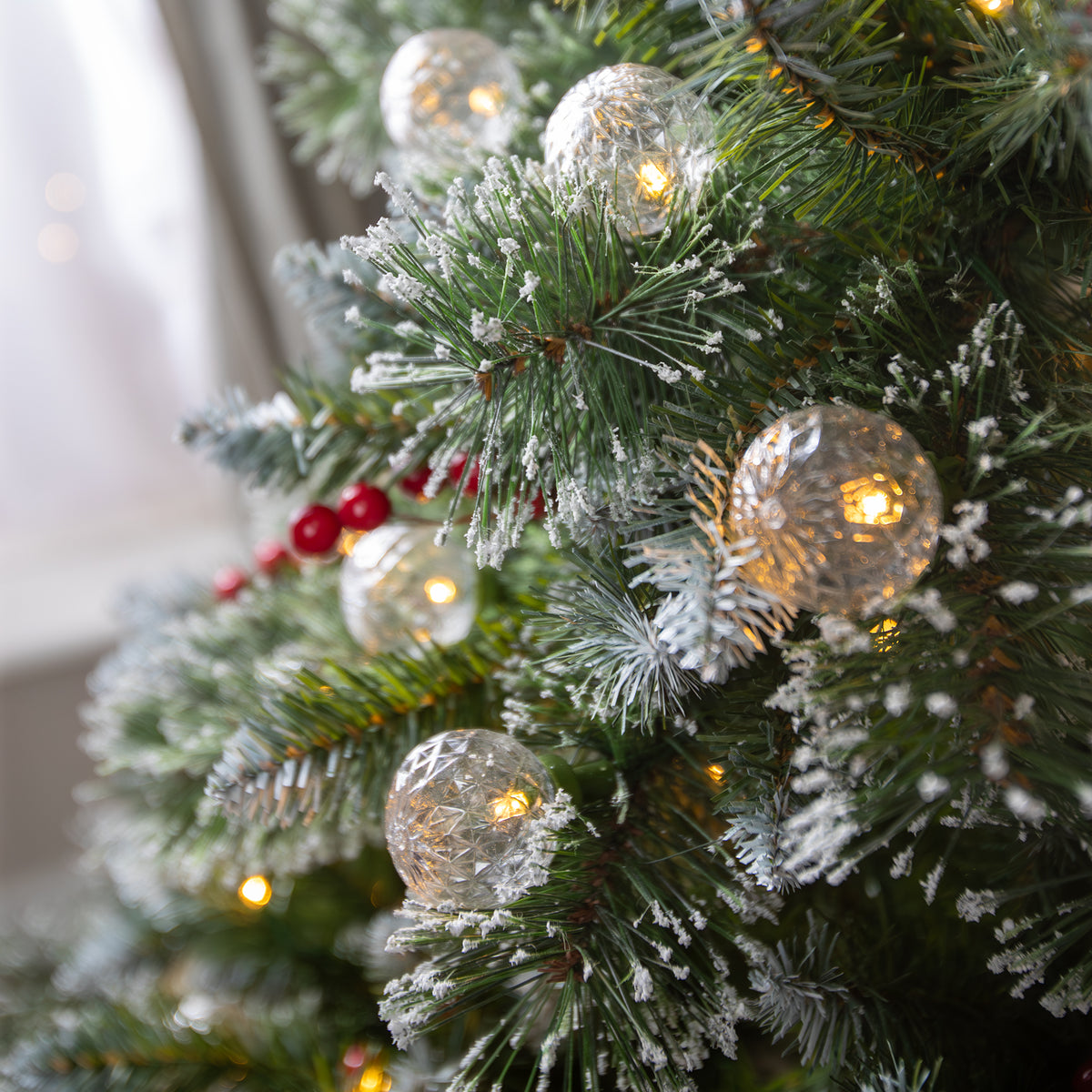 Beaumont Artificial Pre-Lit Frosty PVC Mixed Christmas Tree 6.5FT, 7.5FT