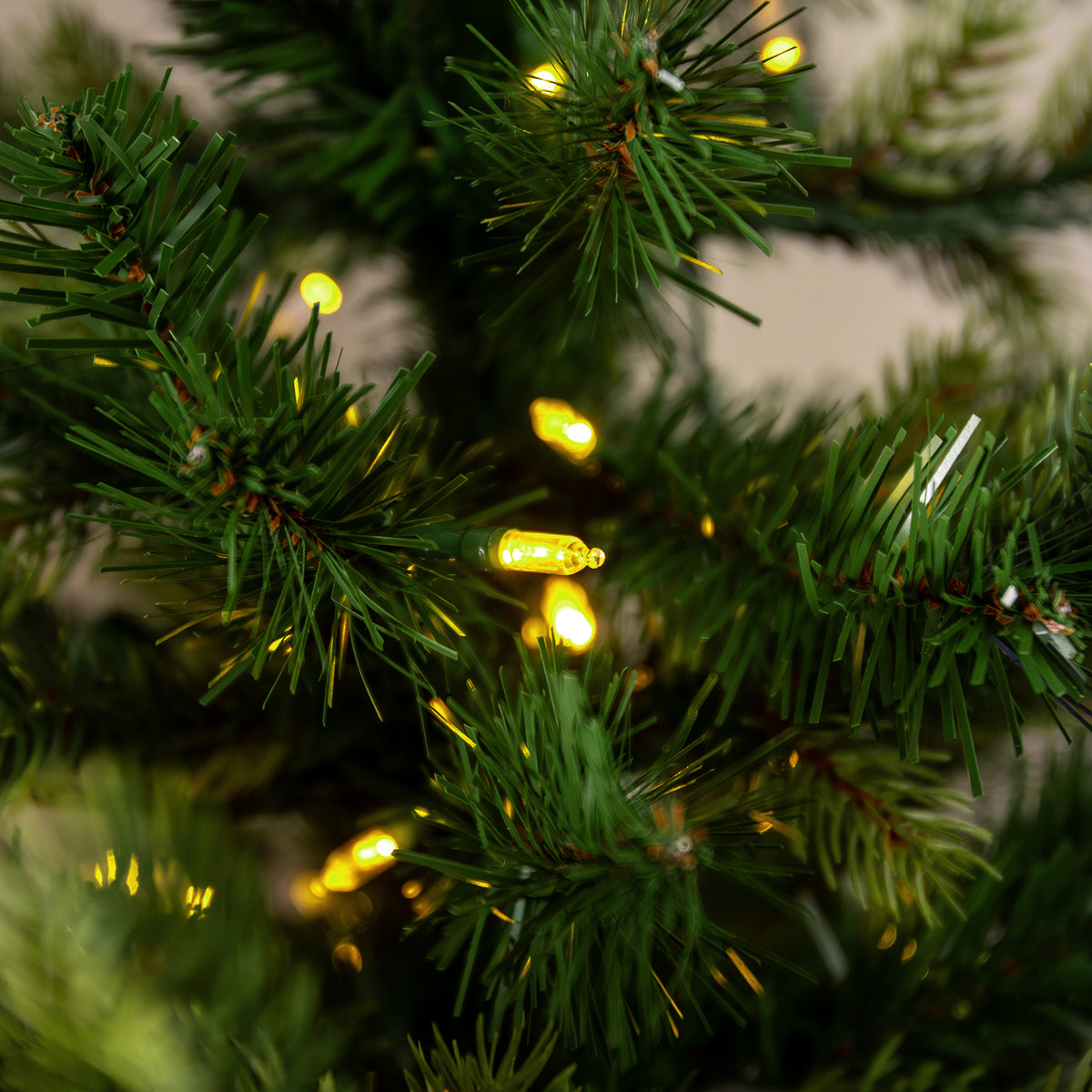 Warwick Artificial Pre-Lit Green PE/PVC Christmas Tree 6.5FT, 7.5FT