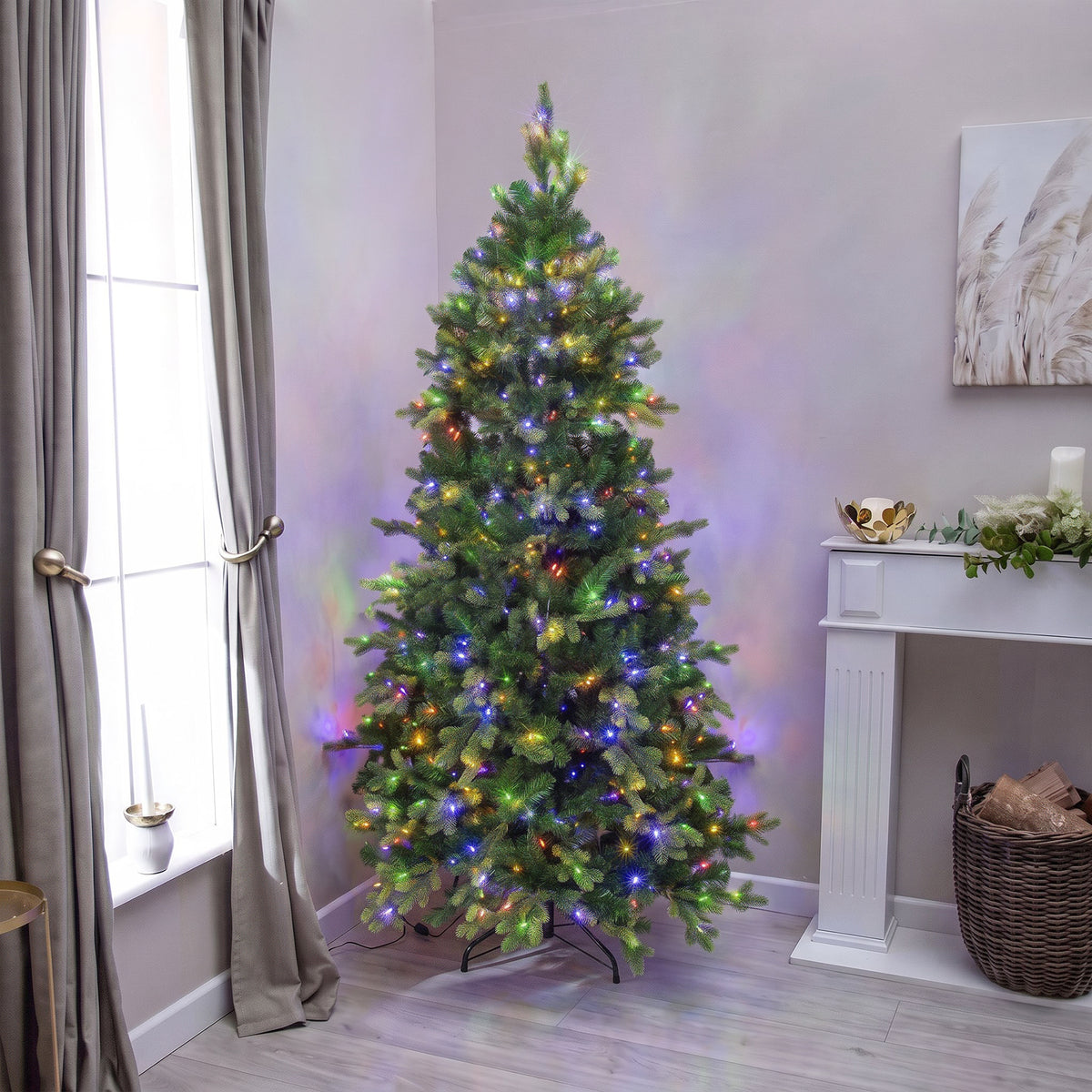 Warwick Artificial Pre-Lit Green PE/PVC Christmas Tree 6.5FT, 7.5FT