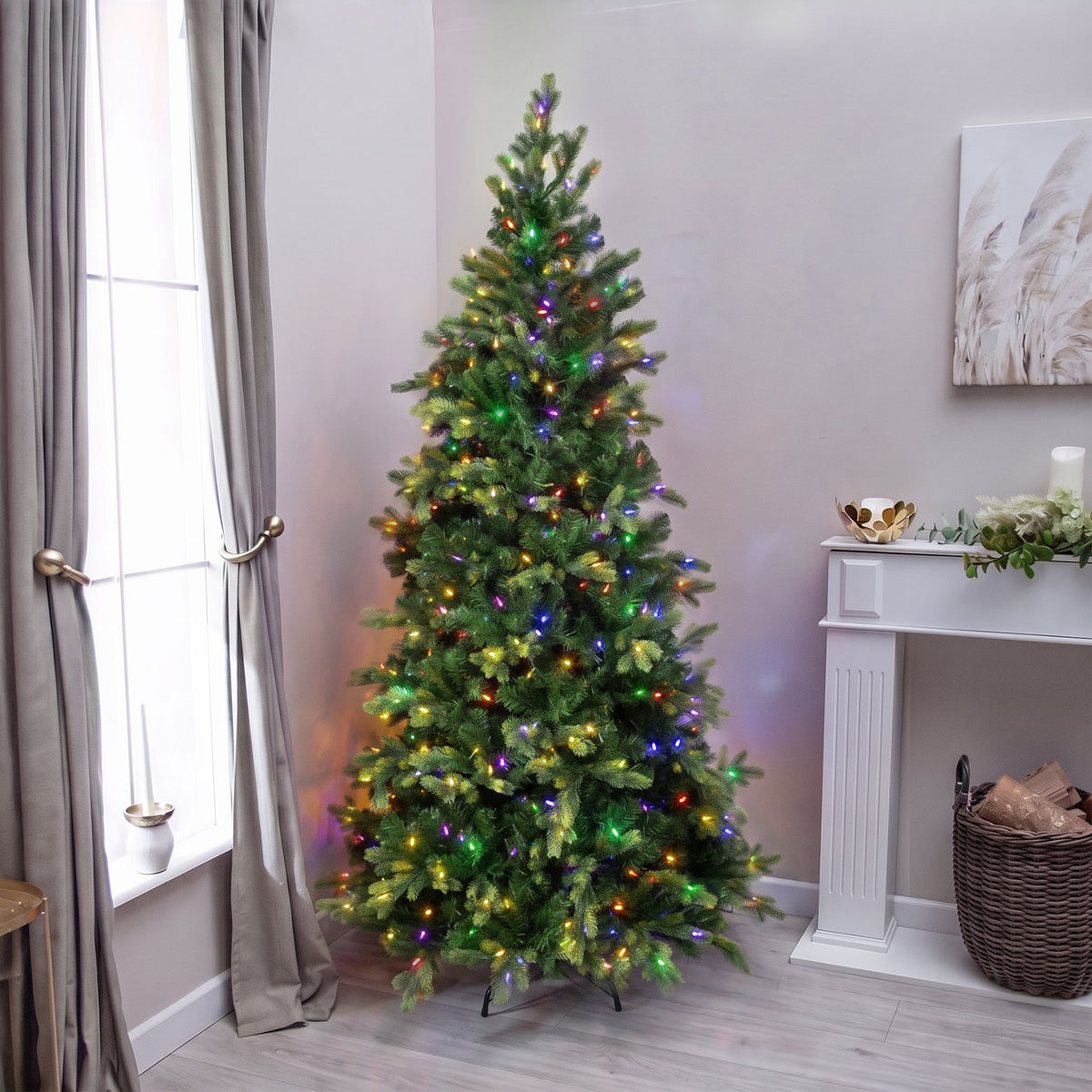 Warwick Artificial Pre-Lit Green PE/PVC Christmas Tree 6.5FT, 7.5FT