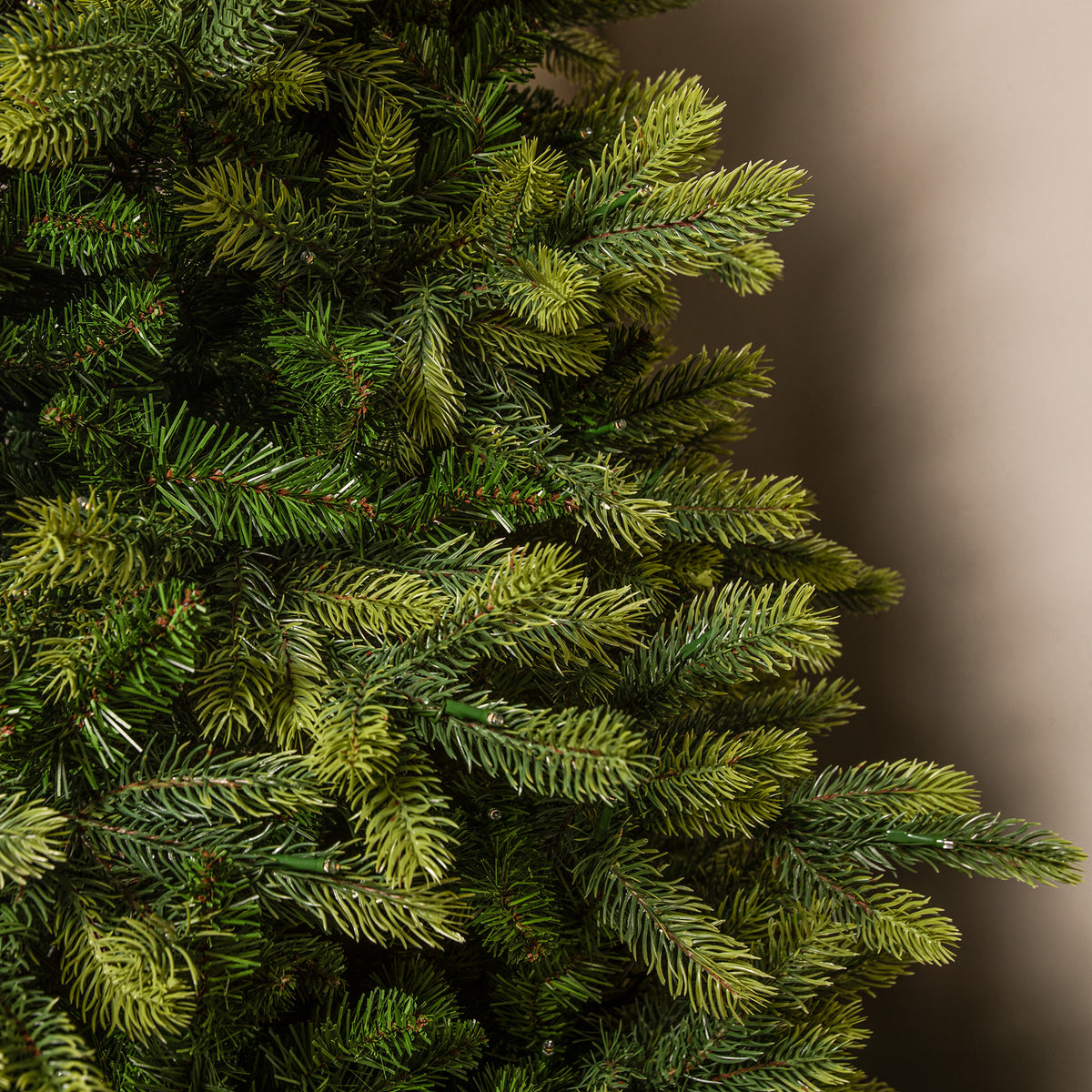 Canterbury Pre-Lit Artificial PE Christmas Tree 6.5FT, 7.5FT