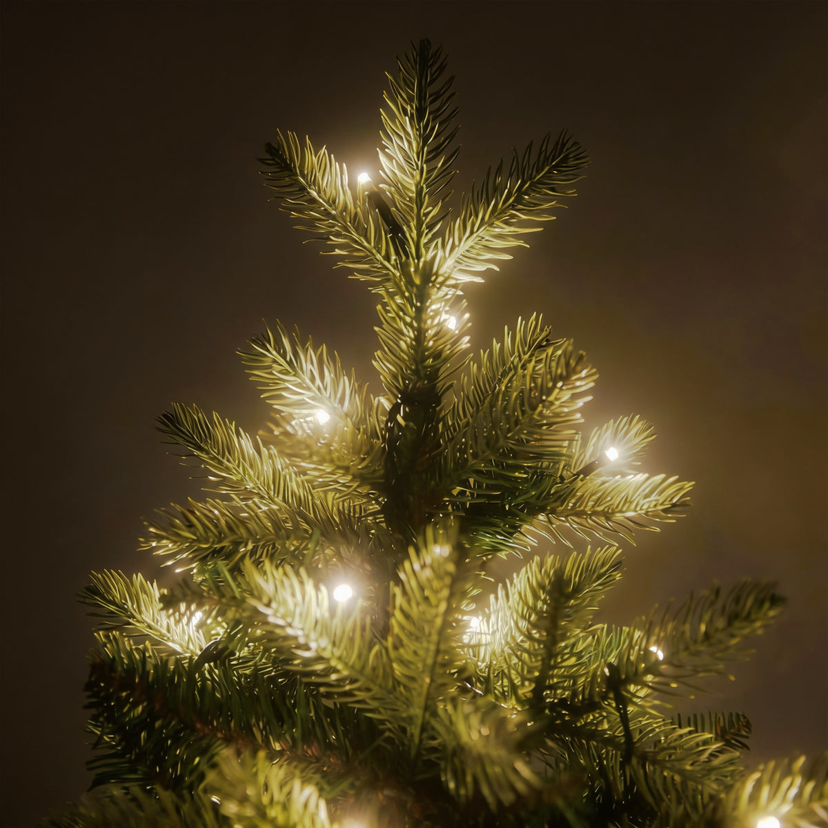 Sherwood Artificial Pre-Lit Green PE/PVC Christmas Tree 6FT, 7FT