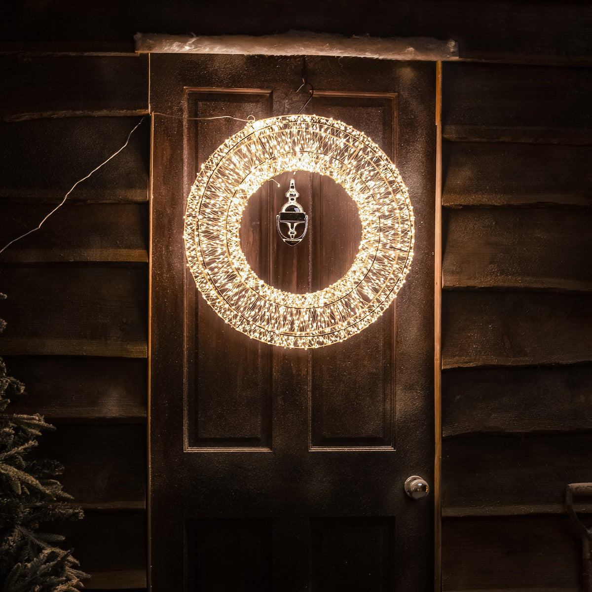 Pre-Lit Christmas Gold Light-Up Wreath 58cm with 3000 Warm White LED Micro-lights