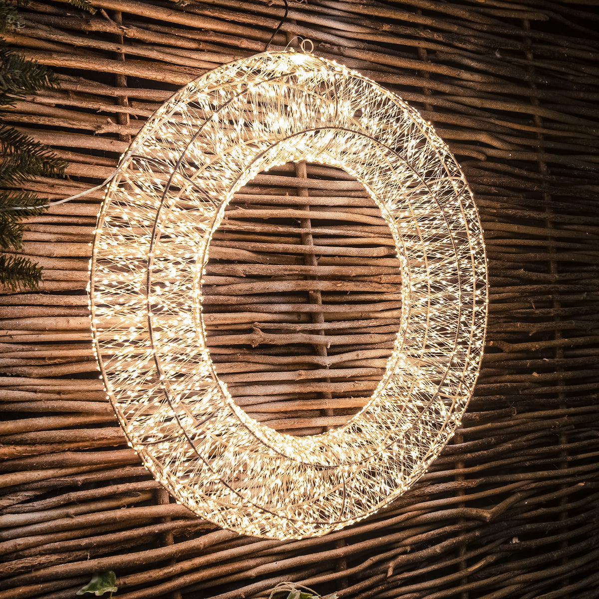 Pre-Lit Christmas Gold Light-Up Wreath 90cm with 10,000 Warm White LED Micro-lights
