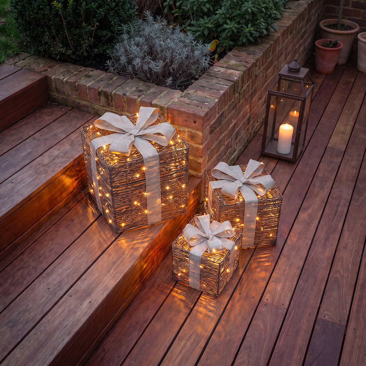 Pre-Lit Christmas Brown Vine Weave Set of 3 Presents with 3000 Warm White LED Micro-Lights