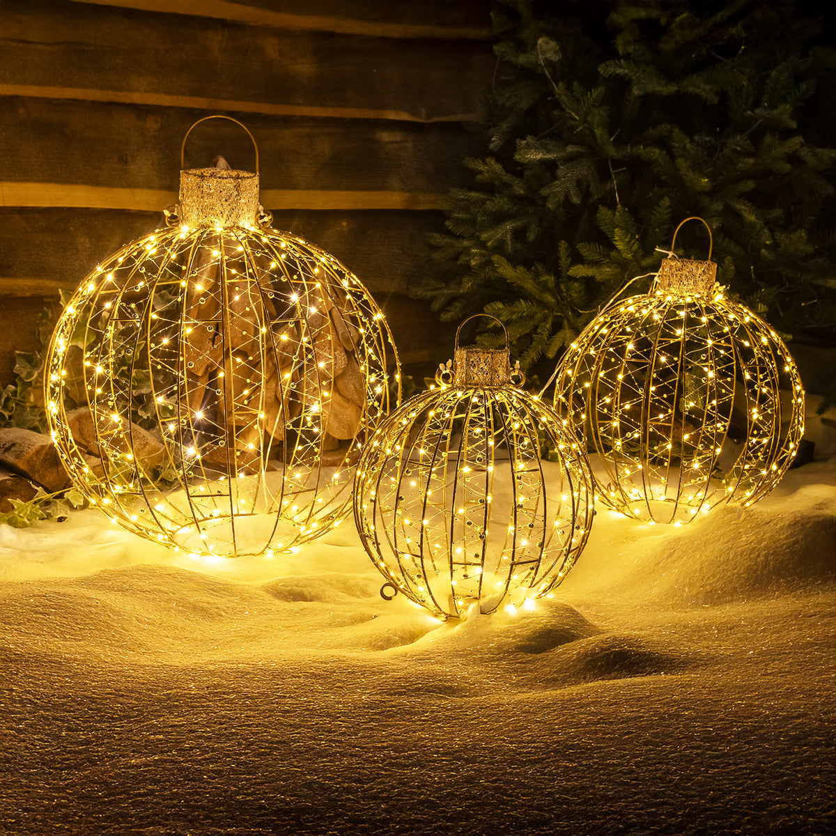 Pre-Lit Christmas Set of 3 Gold Light-Up Balls with 360 Warm White LED Lights
