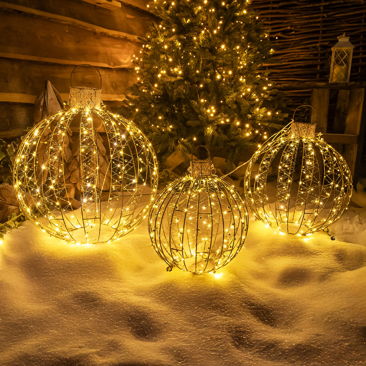 Pre-Lit Christmas Set of 3 Gold Light-Up Balls with 360 Warm White LED Lights