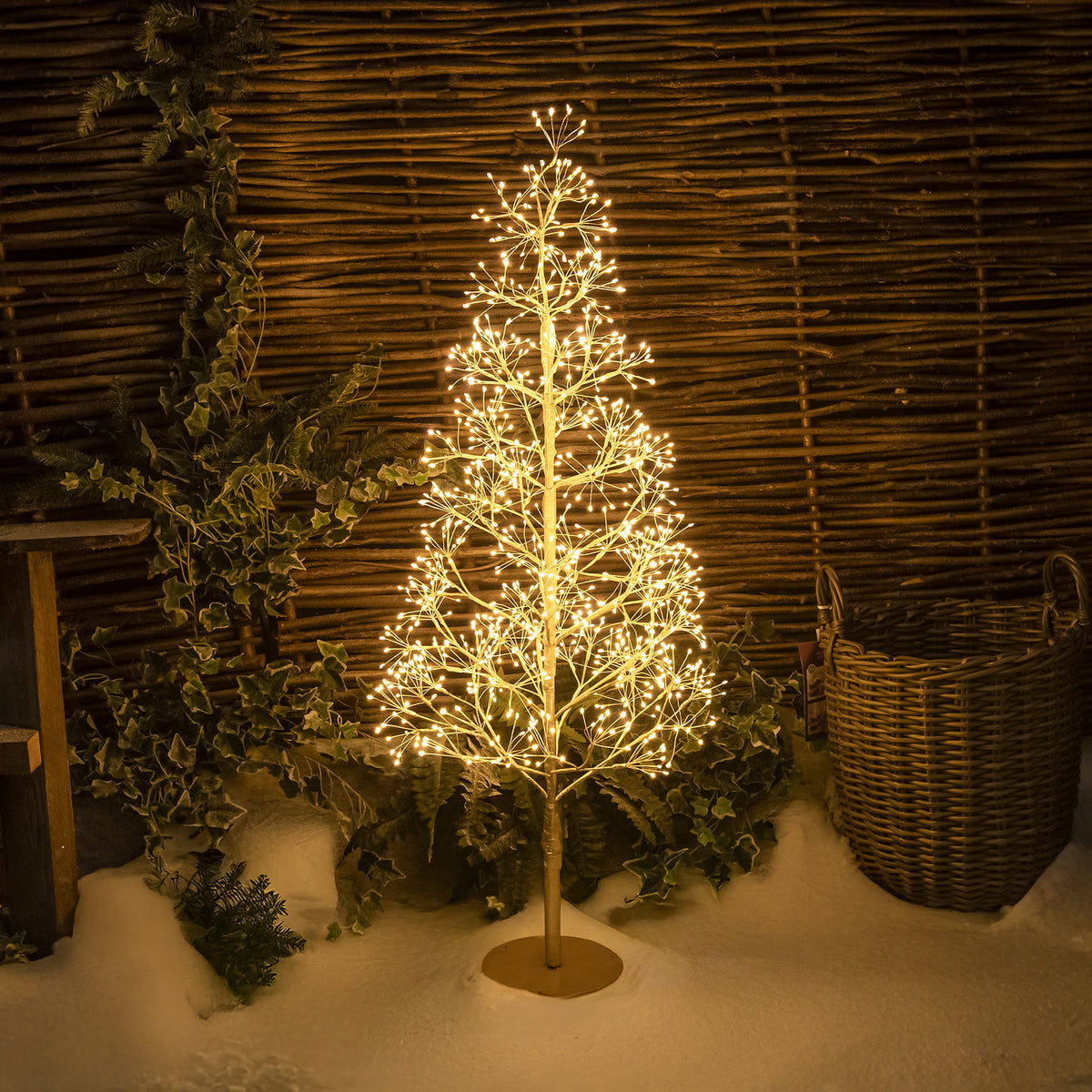 Pre-Lit Christmas Gold Wire Light-Up Tree 150cm with 1500 Warm White LEDs