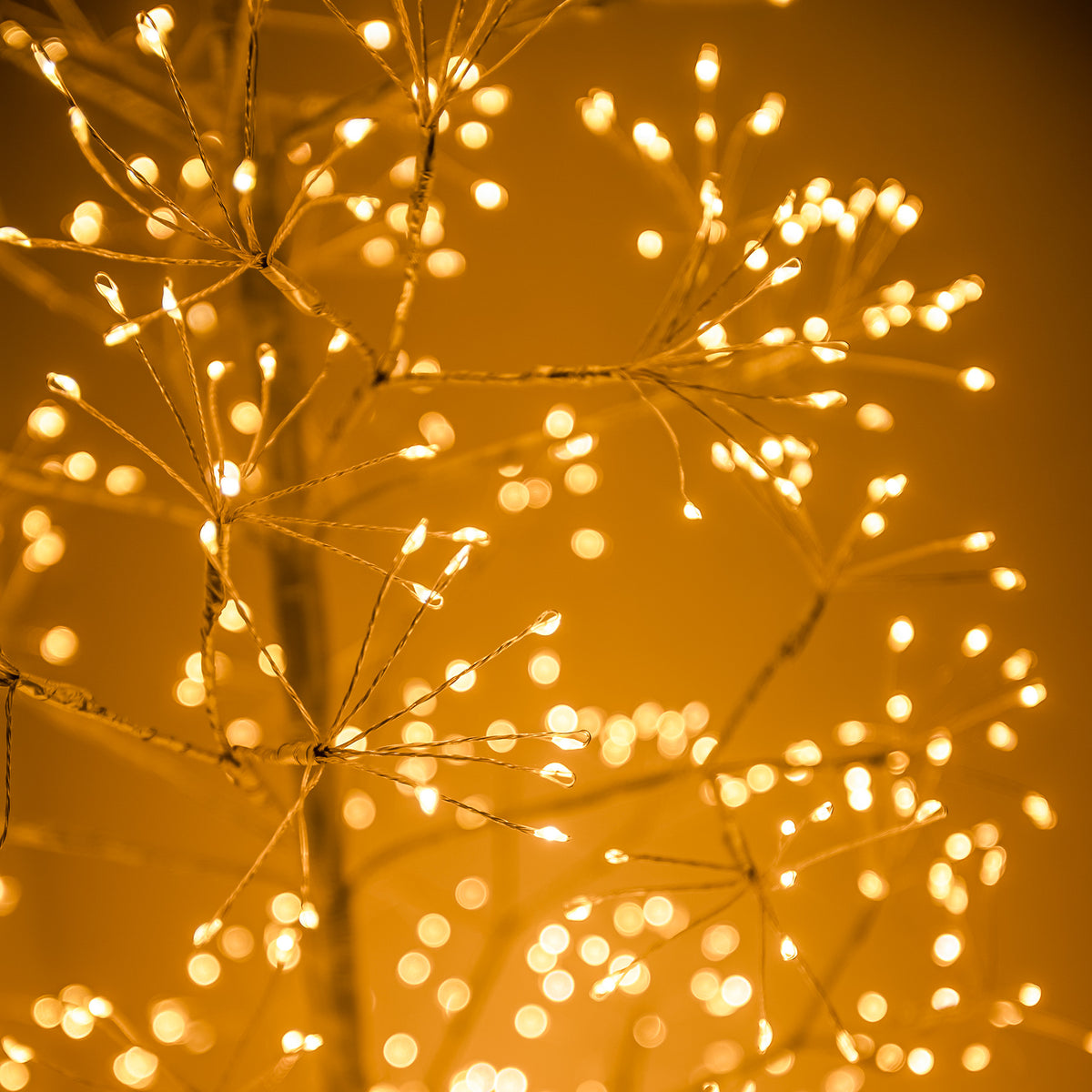 Pre-Lit Christmas Gold Wire Light-Up Tree 120cm with 1200 Warm White LEDs