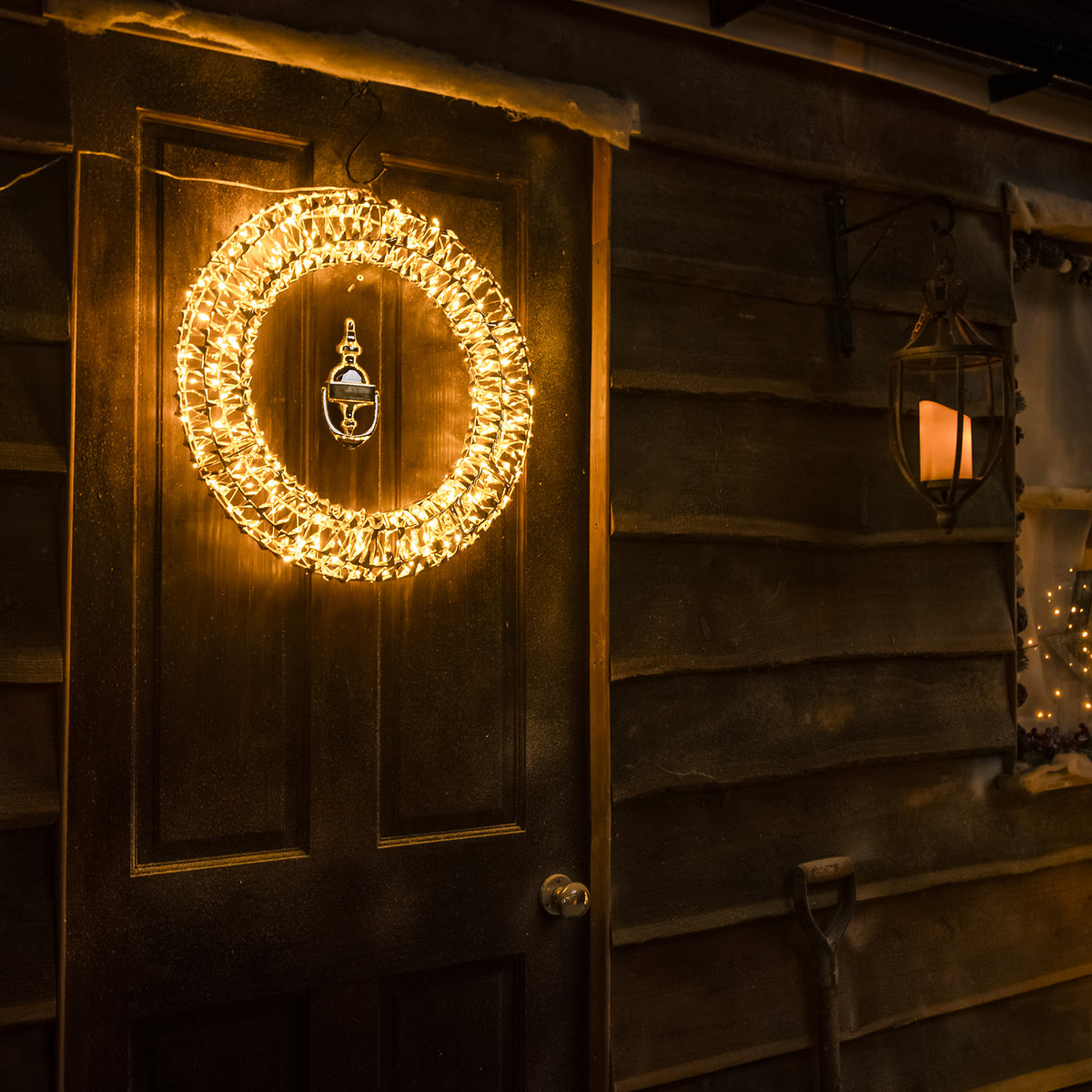 Pre-Lit Christmas Gold Laser Light-Up Wreath 50cm with 300 Warm White LEDs