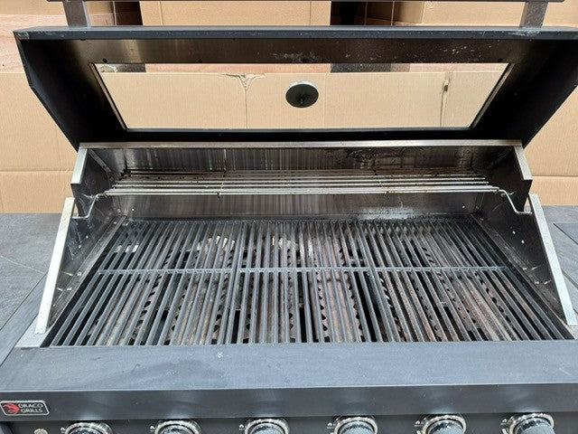 Ex Display Draco Grills Fusion 6 Burner Black Outdoor Kitchen with Side Burner and Single Fridge Unit