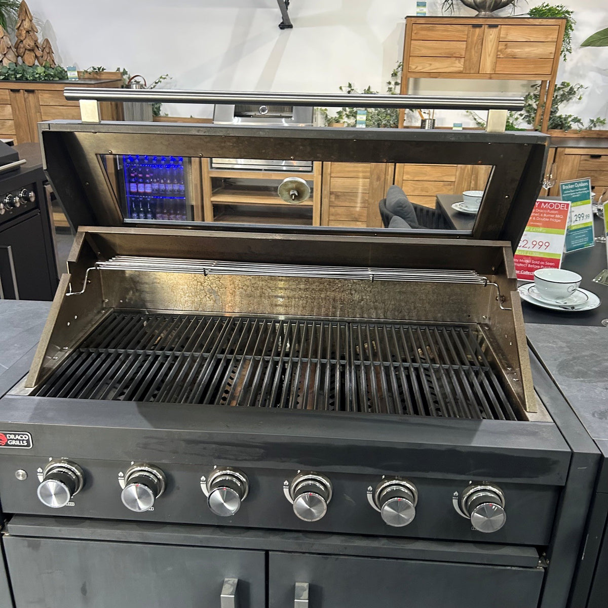 Ex Display Draco Grills Fusion 6 Burner Black Outdoor Kitchen with Fridge Unit and Cupboard