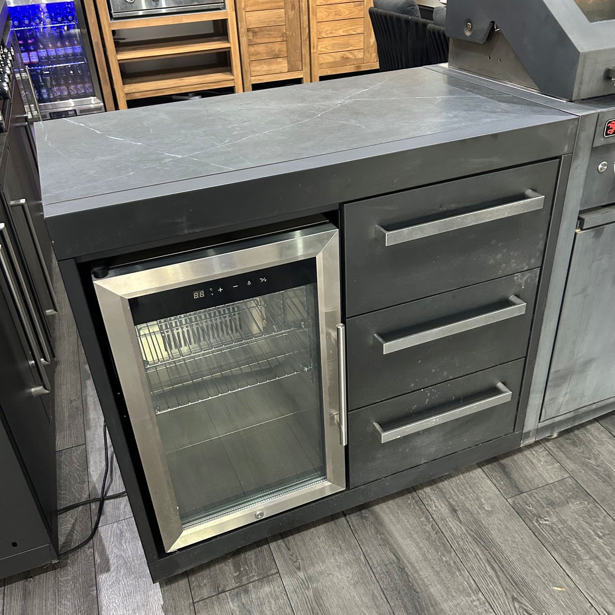 Ex Display Draco Grills Fusion 6 Burner Black Outdoor Kitchen with Fridge Unit and Cupboard