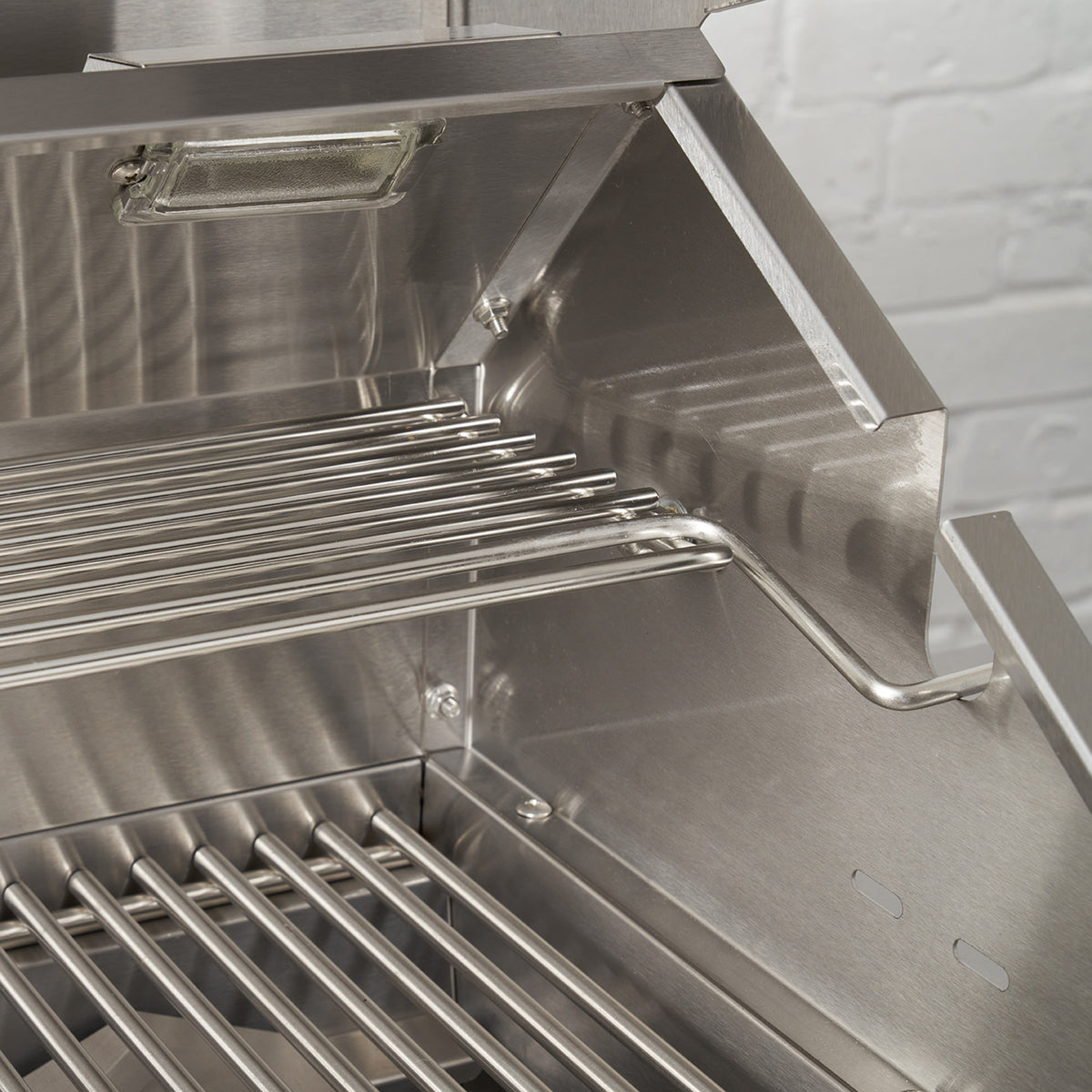 Draco Grills Outdoor Kitchen Garden Pod with 4 Burner Stainless Steel Barbecue and Fridge