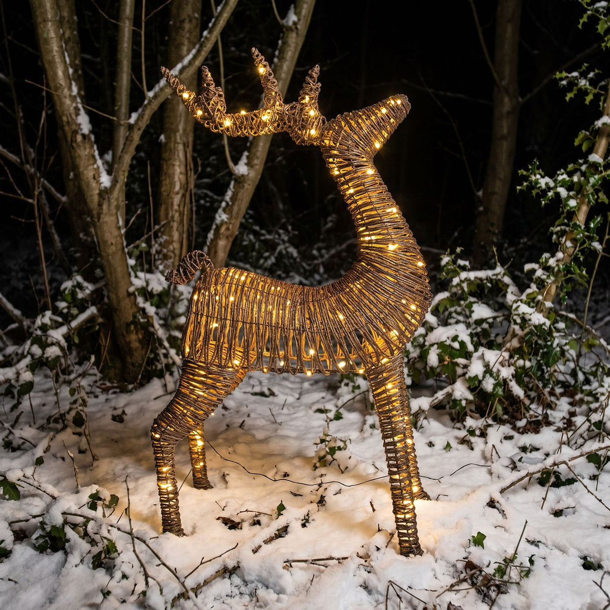Pre-Lit Christmas Brown Vine Weave Standing Stag 1.2m with 960 Warm White LED Lights