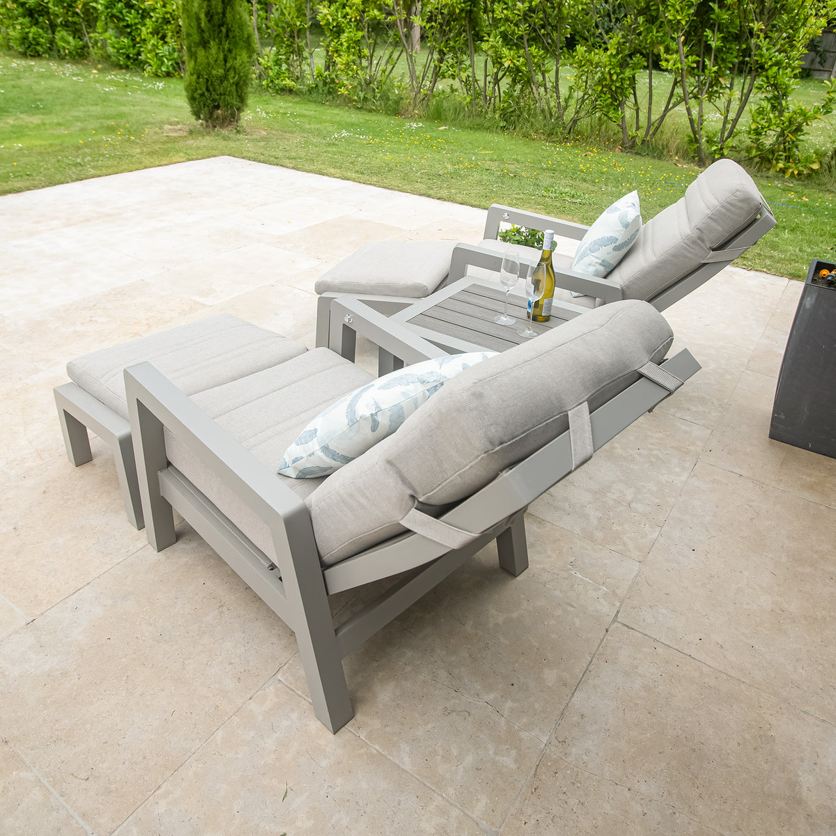 Bracken Outdoors Baltimore Aluminium Duo Recliner Garden Furniture Set