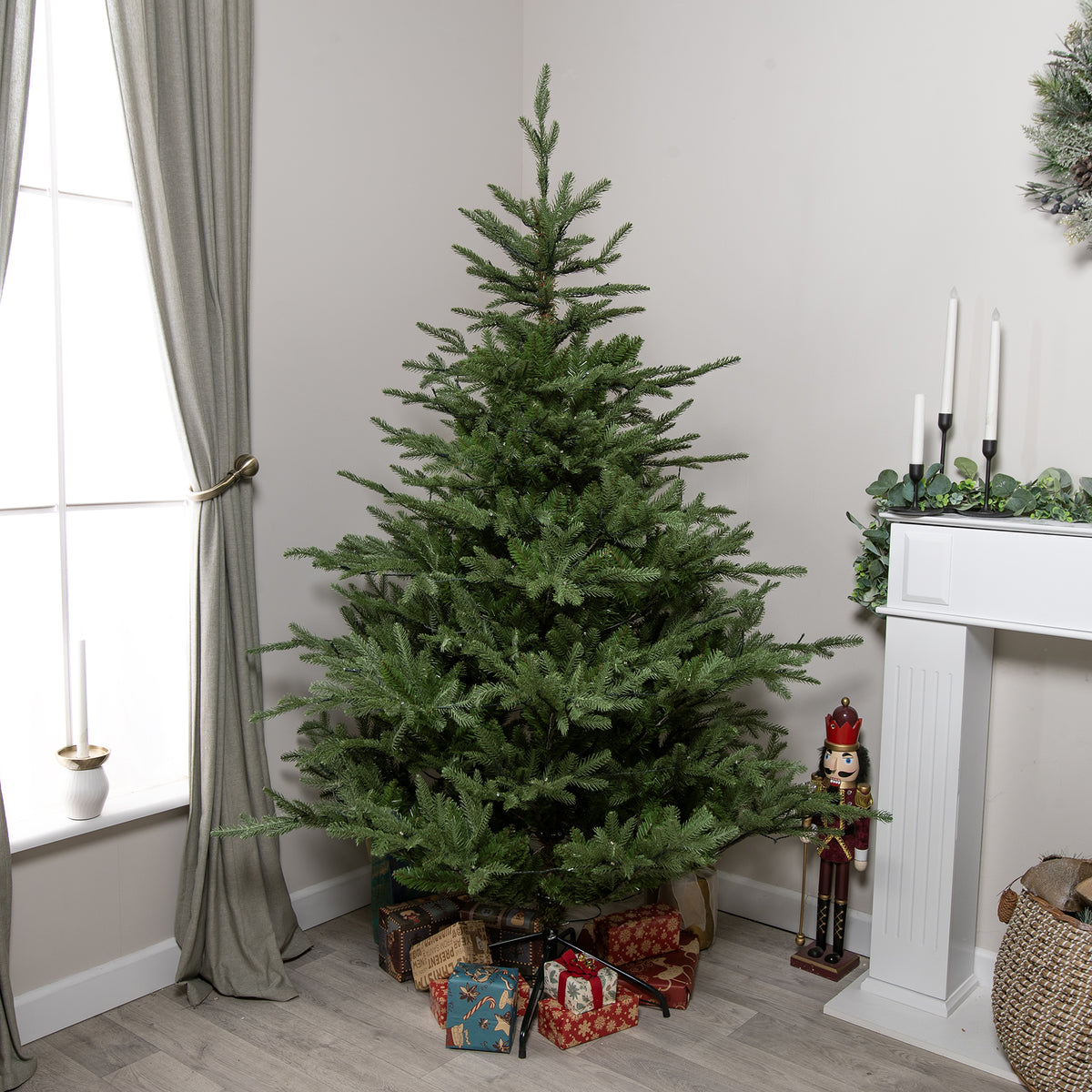 Highclere Artificial Pre-Lit Green PE/PVC Christmas Tree 5FT, 6FT, 7FT, 9FT