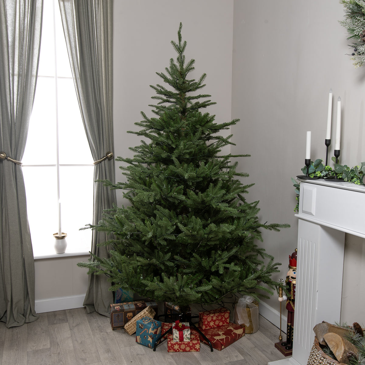 Highclere Artificial Pre-Lit Green PE/PVC Christmas Tree 5FT, 6FT, 7FT, 9FT