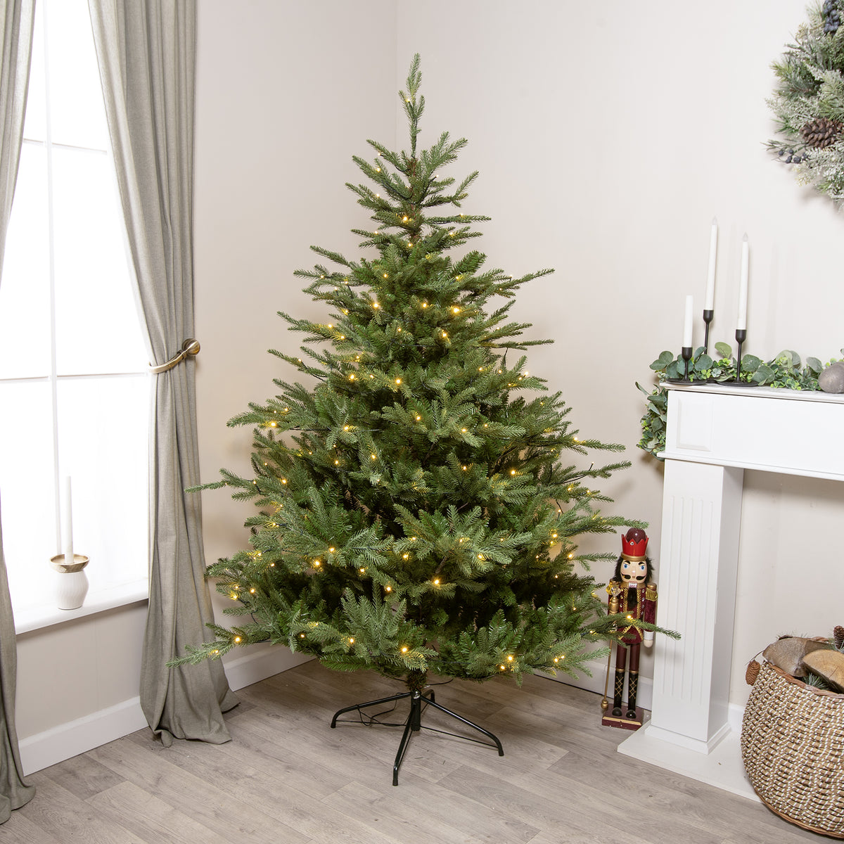 Highclere Artificial Pre-Lit Green PE/PVC Christmas Tree 5FT, 6FT, 7FT, 9FT