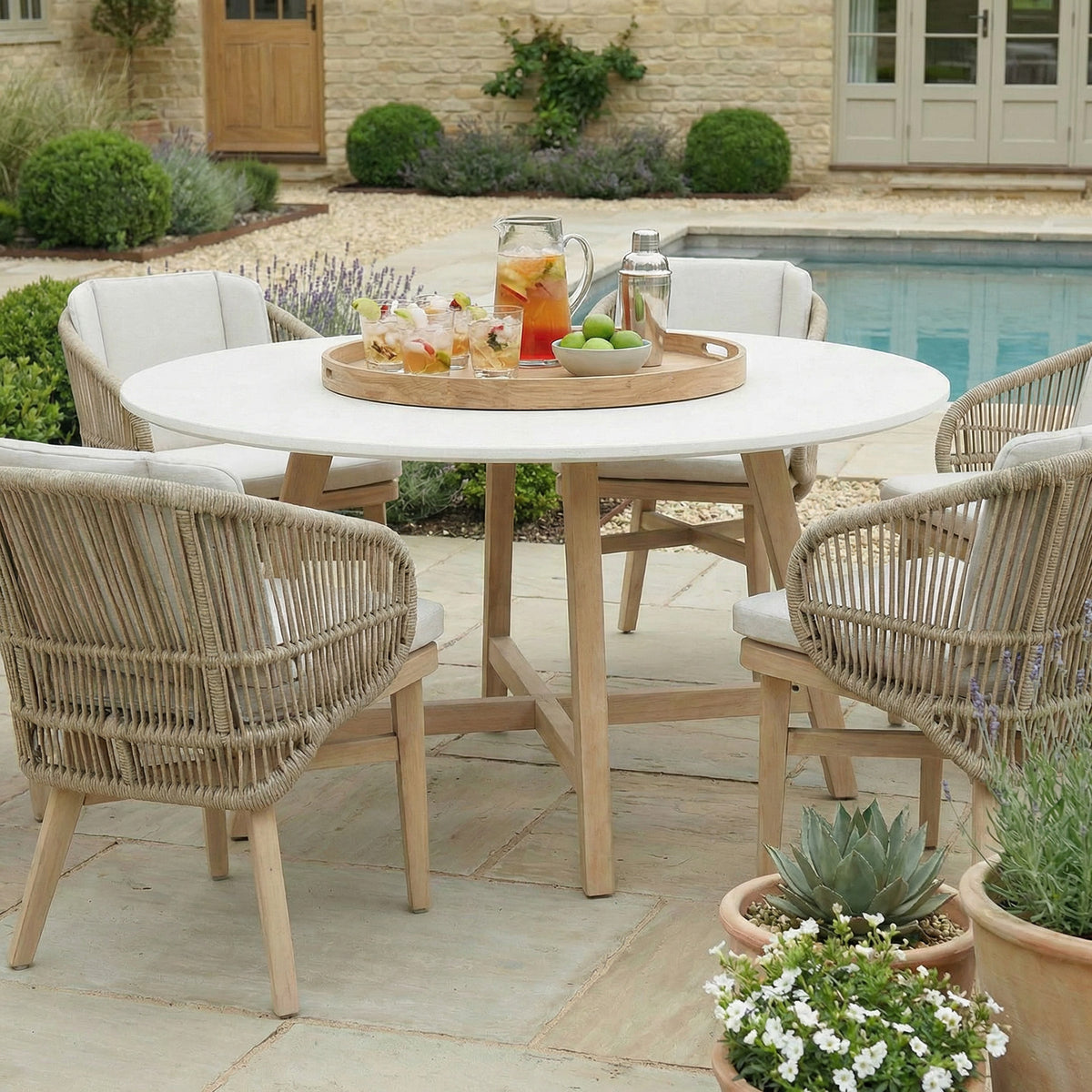 Bracken Outdoors Fairford Eucalyptus Wood and Rope 6 Seat Round Dining Set