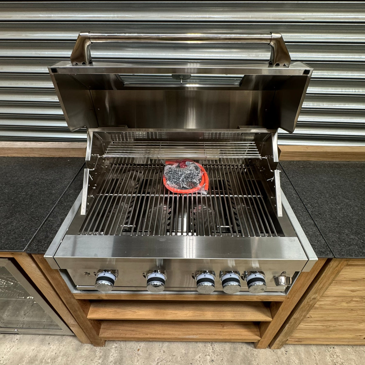 Ex Display Draco Grills Teak 4 Burner Outdoor Kitchen with Modular Double Fridge and Double Cupboard
