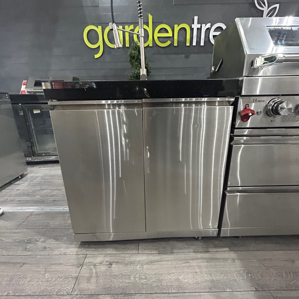 Ex Display Draco Grills 4 Burner Stainless Steel Outdoor Kitchen with Integrated Sear Station,  Double Fridge Unit and Sink Unit
