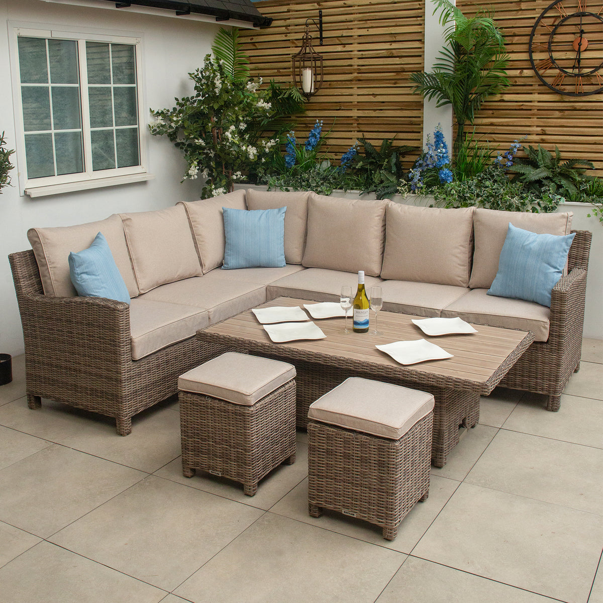 Kettler Palma Signature Corner Right Hand Oyster Sofa Set with High Low Slat Top Table