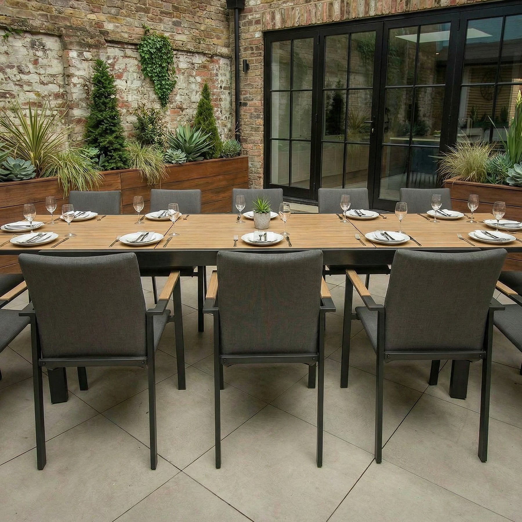 Bracken Outdoors Melbourne 12 Seat Extending Outdoor Dining Set ...