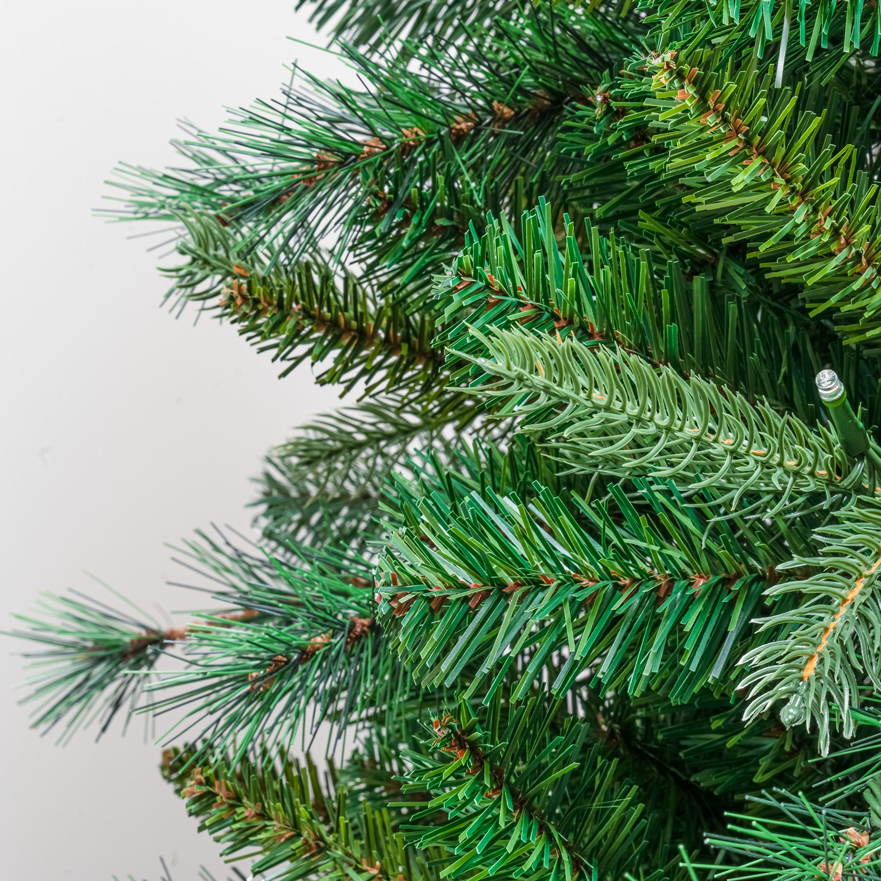 Arandel Tree Arundel Pine Pre-Lit Artificial PE Christmas Tree 6.5FT, 7.5FT - Garden ...