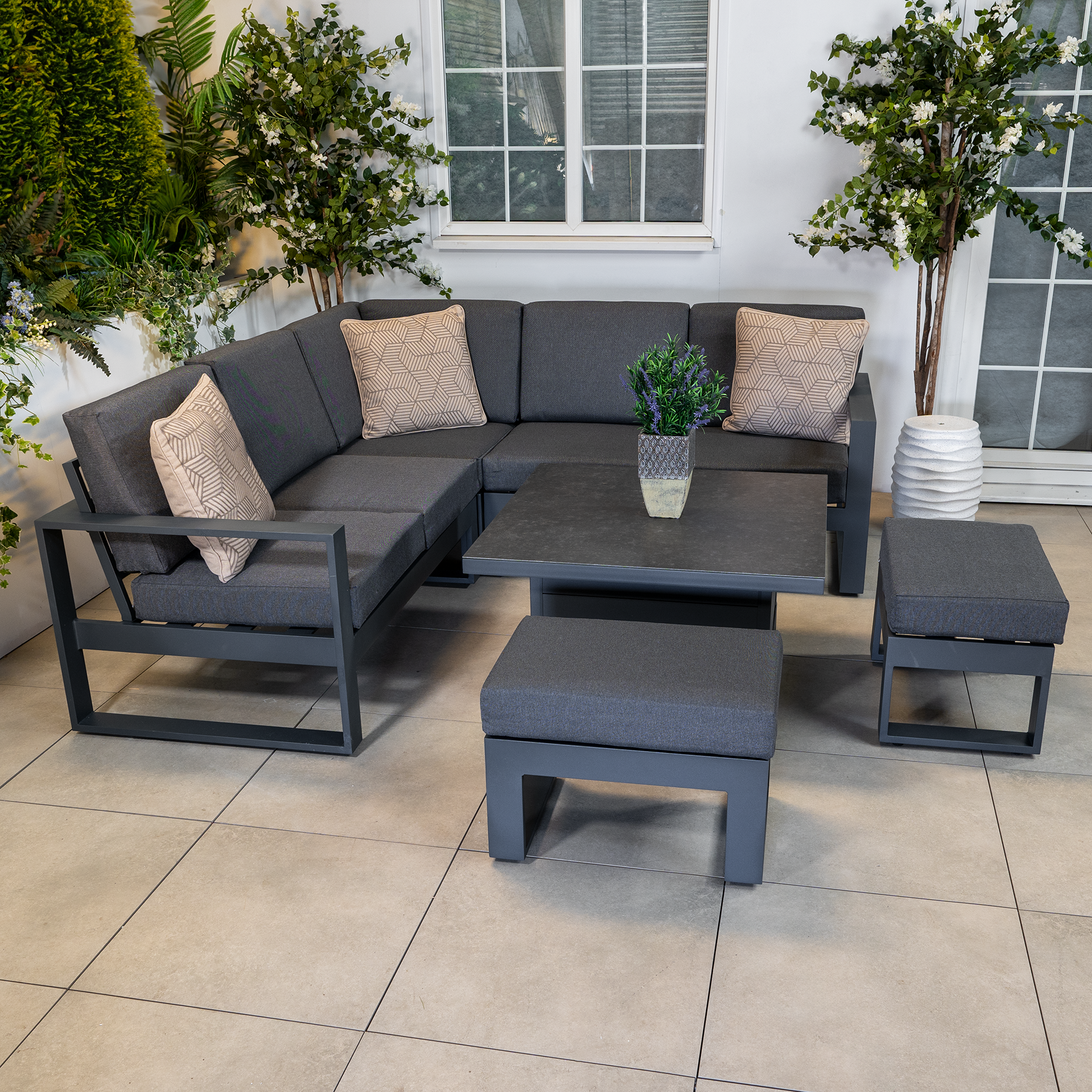 Bracken Outdoors Portland Aluminium Compact Corner Sofa Rising