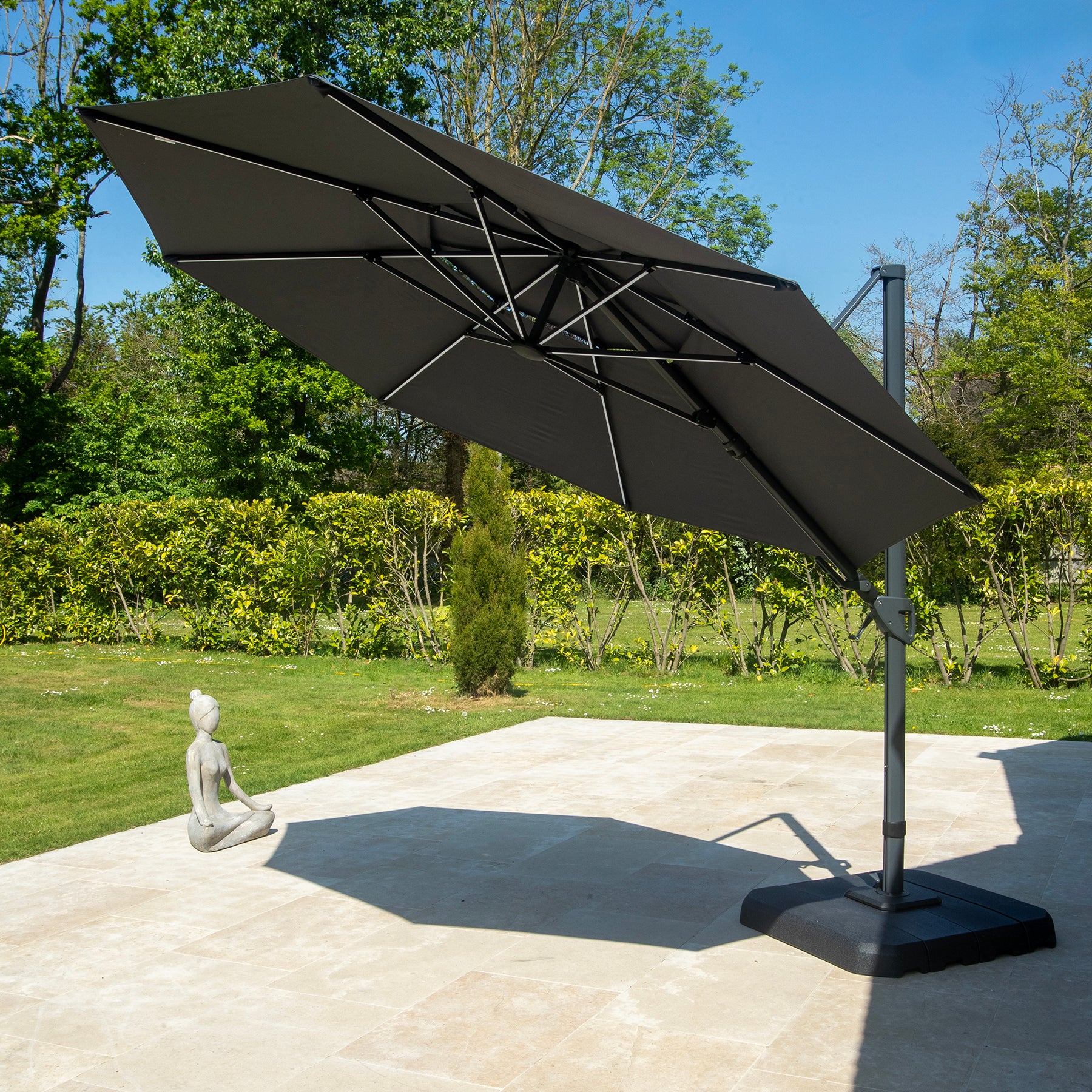 Bracken Outdoors Grey Round Cantilever Parasol With Solar LED