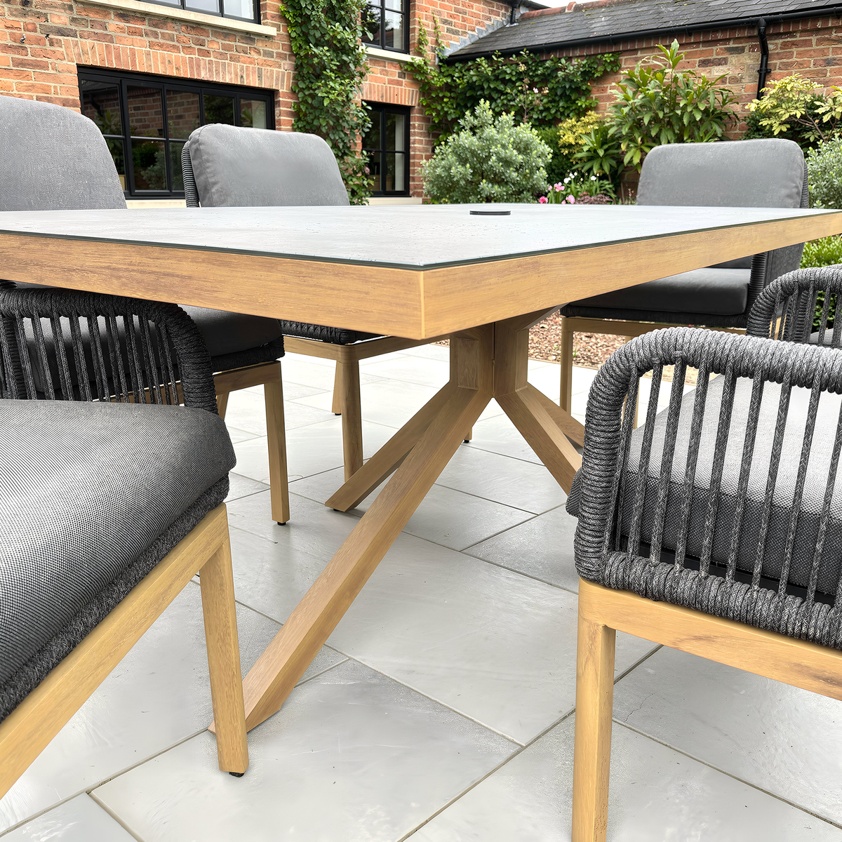 Bracken Outdoors Santiago 6 Seat Rectangular Garden Furniture Dining Set