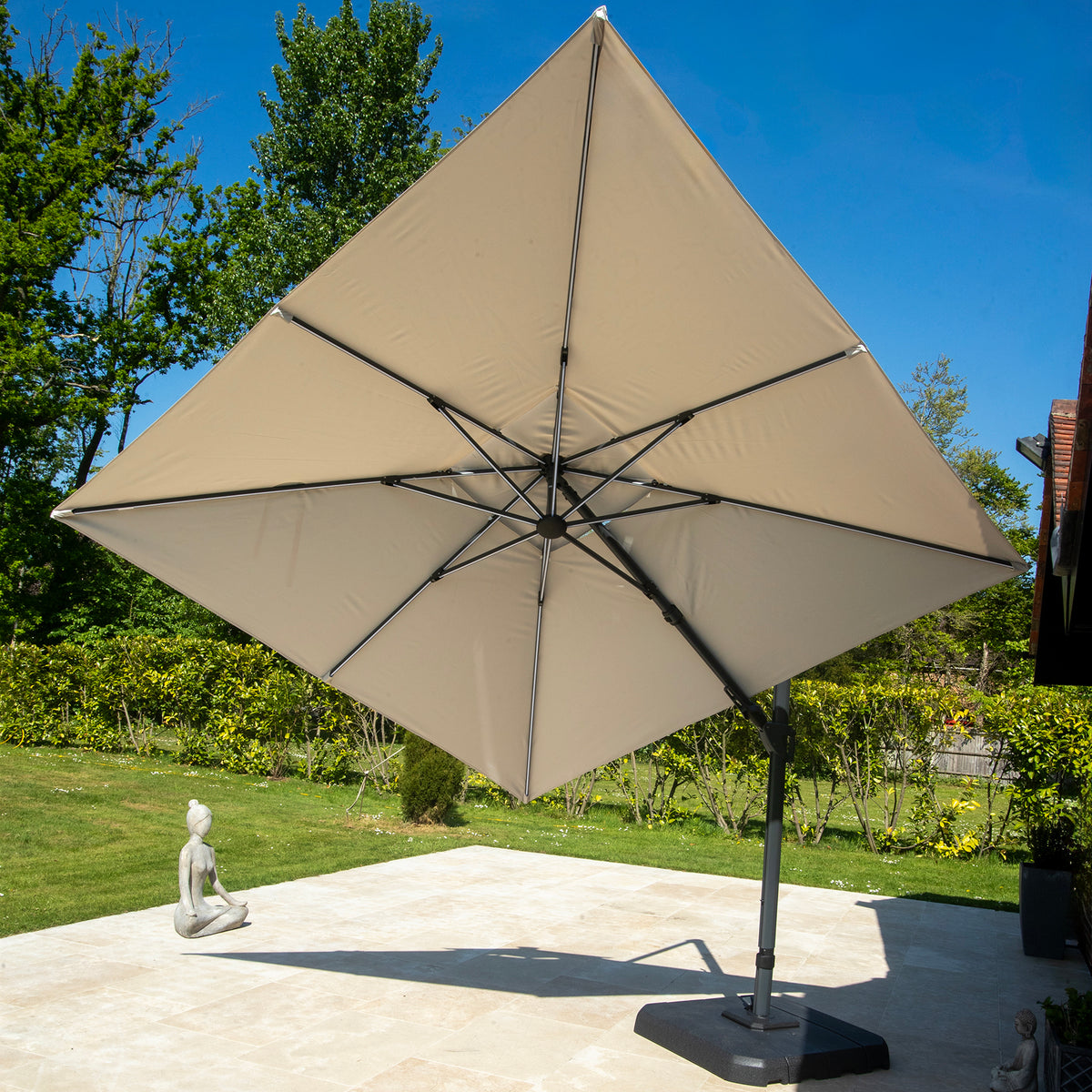Bracken Outdoors Ecru 3m x 3m Square Cantilever Parasol With Solar LED Lights &amp; FREE Base