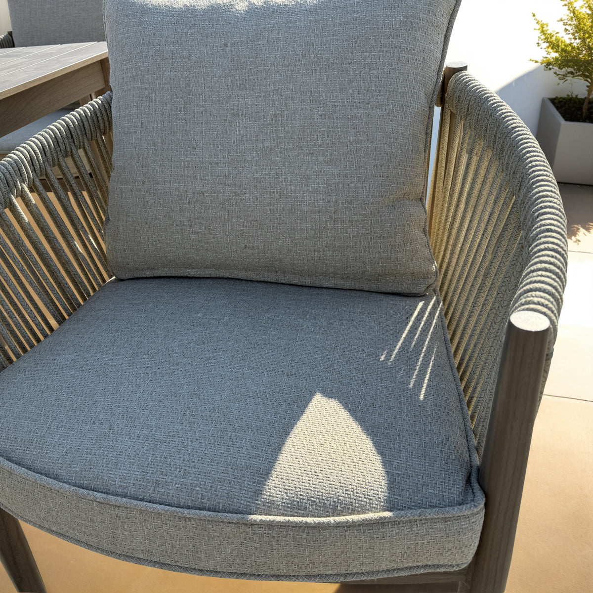 Bracken Outdoors Valencia Aluminium and Rope Rectangular 6 Seat Garden Furniture Dining Set